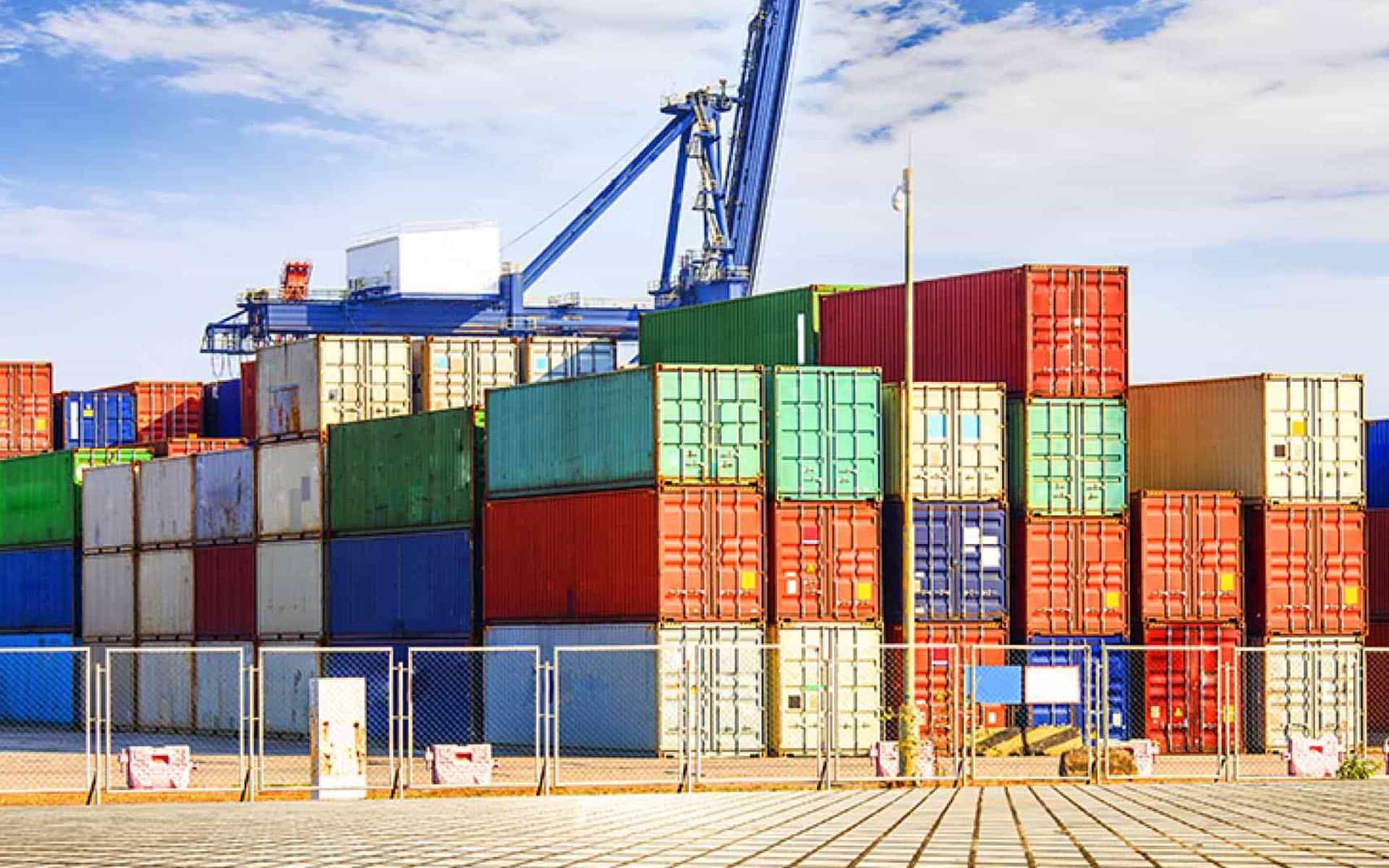 How shipping containers stack